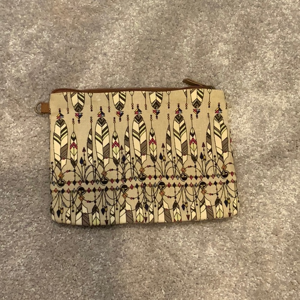 Thread Up makeup bag